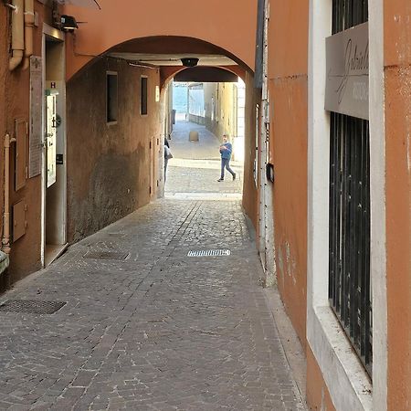 Appartamento La Piazzuola Salo' Esterno foto